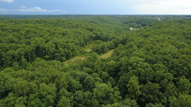 7075 Pinewood Rd, Nunnelly, TN 37137