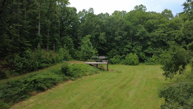 7075 Pinewood Rd, Nunnelly, TN 37137
