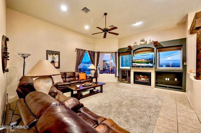 3548 Cave Creek Manor, Las Cruces, NM 88011