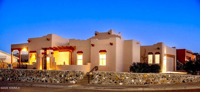 3548 Cave Creek Manor, Las Cruces, NM 88011