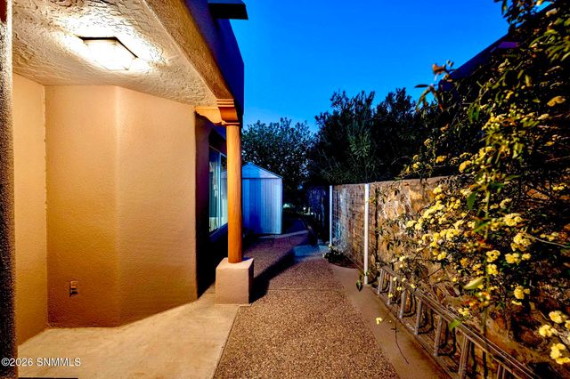3548 Cave Creek Manor, Las Cruces, NM 88011
