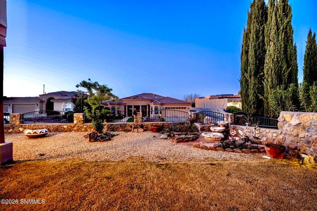 3548 Cave Creek Manor, Las Cruces, NM 88011