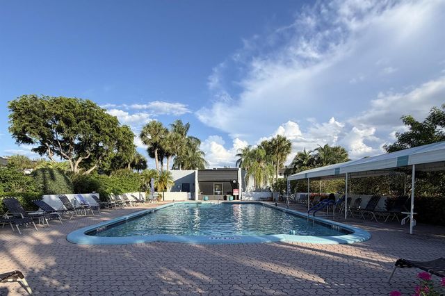 4266 Deste Court 101, Lake Worth, FL 33467