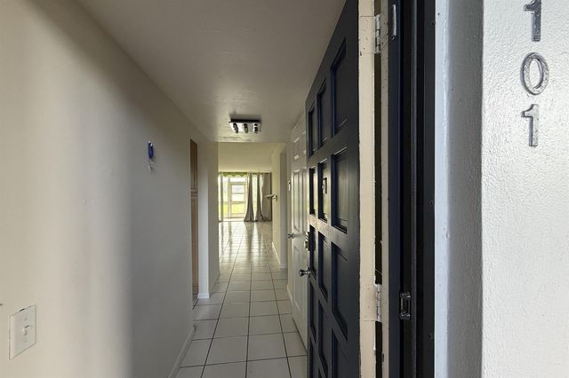4266 Deste Court 101, Lake Worth, FL 33467