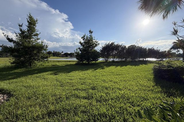 4266 Deste Court 101, Lake Worth, FL 33467