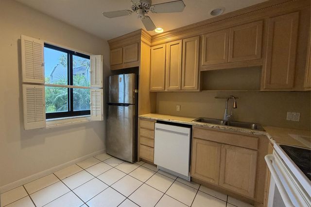 4266 Deste Court 101, Lake Worth, FL 33467
