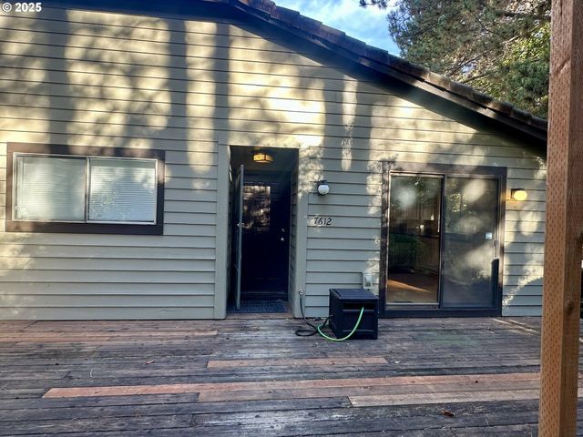 7612 Sw CRESMOOR Dr, Beaverton, OR 97008