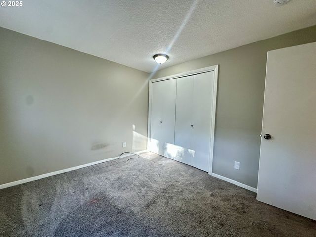 7612 Sw CRESMOOR Dr, Beaverton, OR 97008