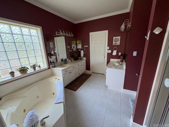 140 Cottage Lake Road, Searcy, AR 72143