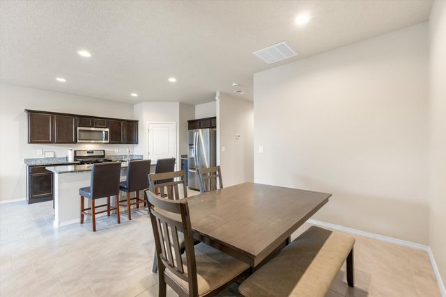 4317 Skyline Loop NE, Rio Rancho, NM 87144