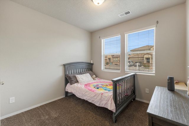 4317 Skyline Loop NE, Rio Rancho, NM 87144