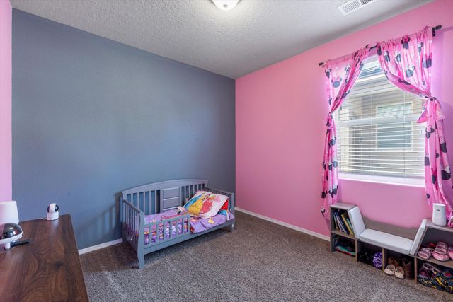 4317 Skyline Loop NE, Rio Rancho, NM 87144