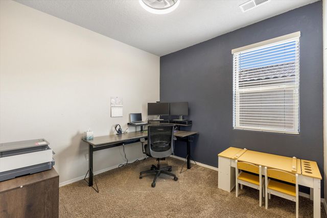 4317 Skyline Loop NE, Rio Rancho, NM 87144