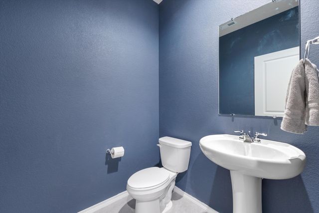 4317 Skyline Loop NE, Rio Rancho, NM 87144