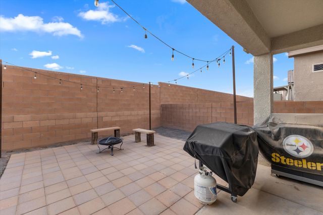 4317 Skyline Loop NE, Rio Rancho, NM 87144