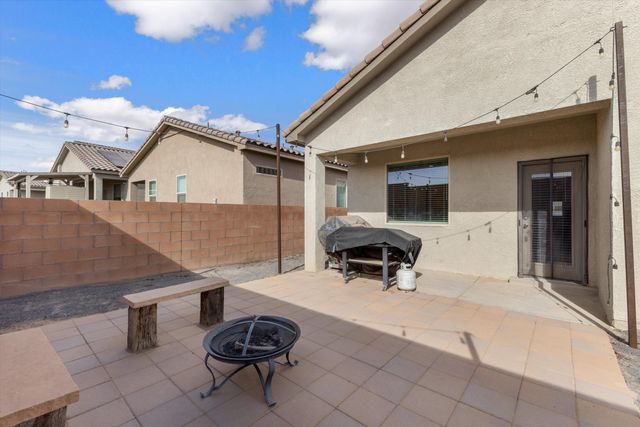 4317 Skyline Loop NE, Rio Rancho, NM 87144