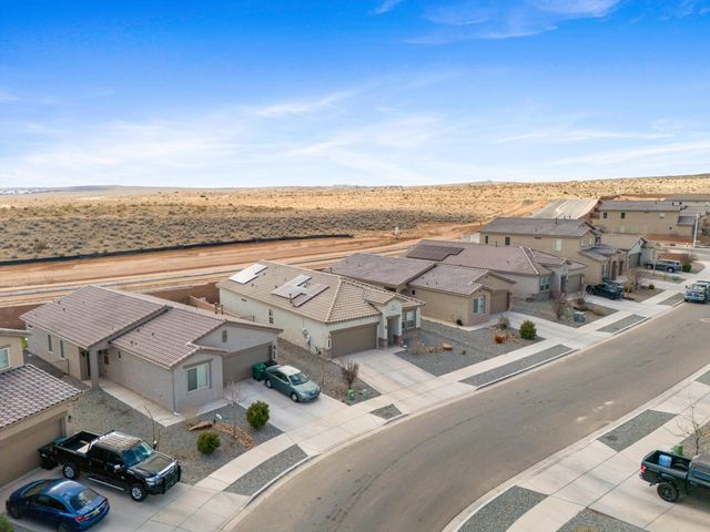 4317 Skyline Loop NE, Rio Rancho, NM 87144