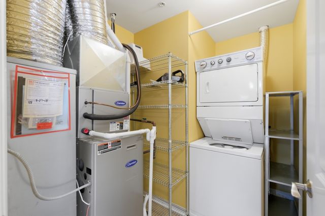 1228 EMERSON Street 304, Evanston, IL 60201