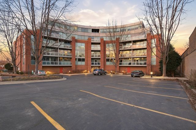 1228 EMERSON Street 304, Evanston, IL 60201