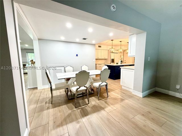 580 NW 66th Ave, Plantation, FL 33317