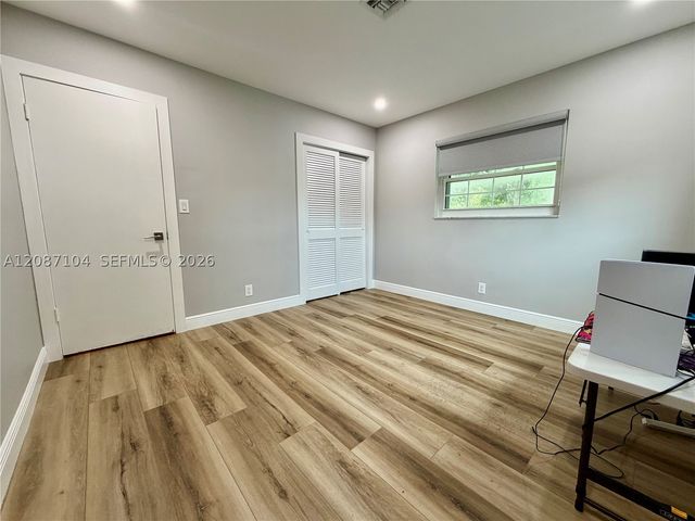 580 NW 66th Ave, Plantation, FL 33317