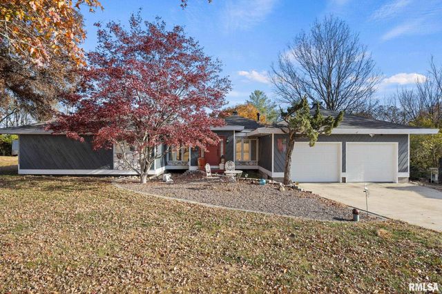 612 W BITTERSWEET Road, Washington, IL 61571