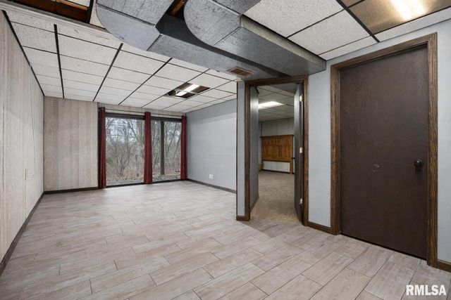 612 W BITTERSWEET Road, Washington, IL 61571