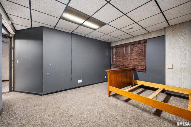 612 W BITTERSWEET Road, Washington, IL 61571