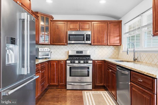 185 RAMBLEWOOD PKWY, Mount Laurel, NJ 08054