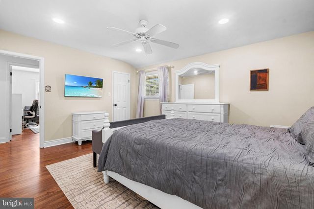 185 RAMBLEWOOD PKWY, Mount Laurel, NJ 08054