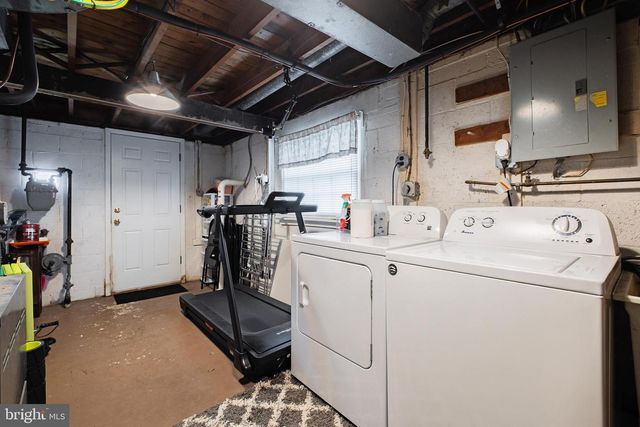 185 RAMBLEWOOD PKWY, Mount Laurel, NJ 08054