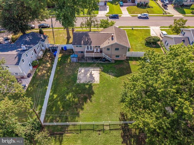 185 RAMBLEWOOD PKWY, Mount Laurel, NJ 08054