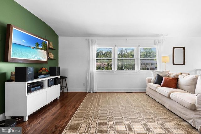185 RAMBLEWOOD PKWY, Mount Laurel, NJ 08054