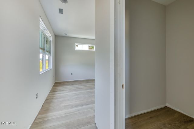 2066 Brickyard Park Drive, Kingsport, TN 37660