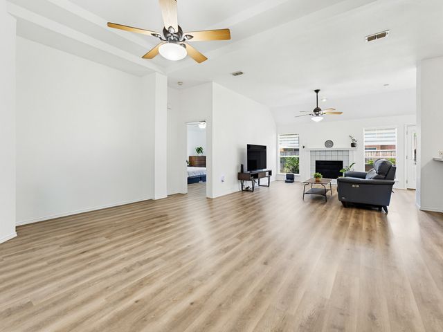 1016 Sweet Grass Trail, Flower Mound, TX 75028