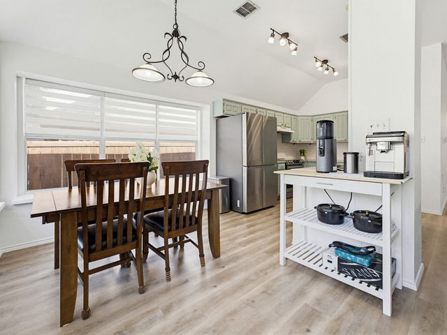 1016 Sweet Grass Trail, Flower Mound, TX 75028