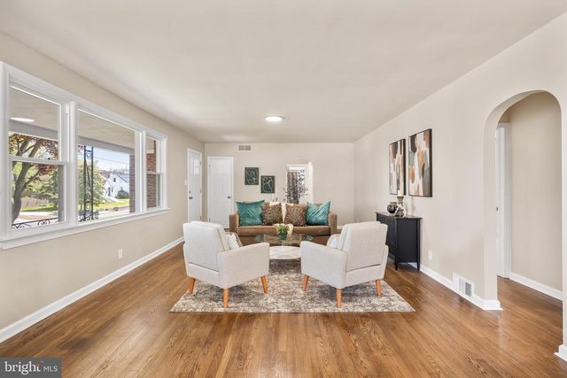 21 S OAKLAND AVE, Runnemede, NJ 08078