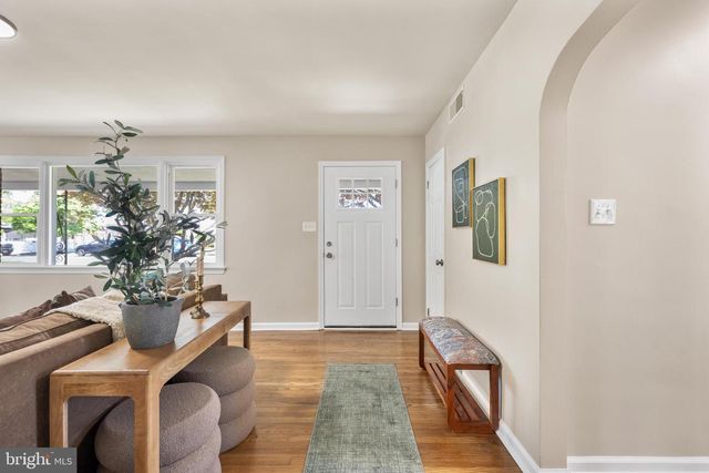 21 S OAKLAND AVE, Runnemede, NJ 08078