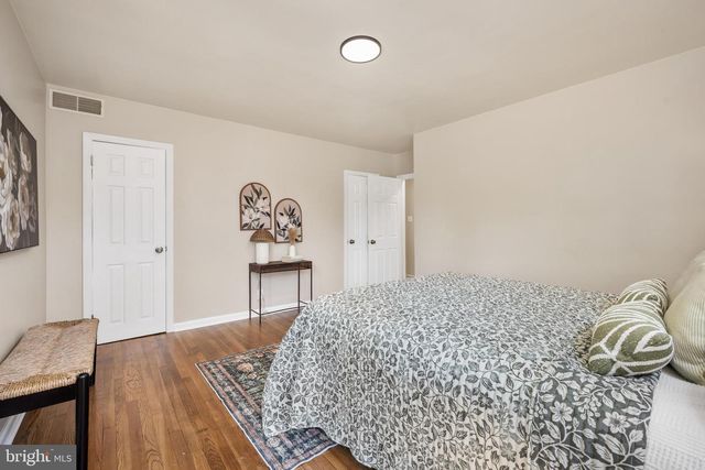 21 S OAKLAND AVE, Runnemede, NJ 08078