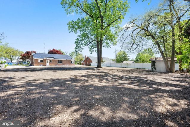 21 S OAKLAND AVE, Runnemede, NJ 08078