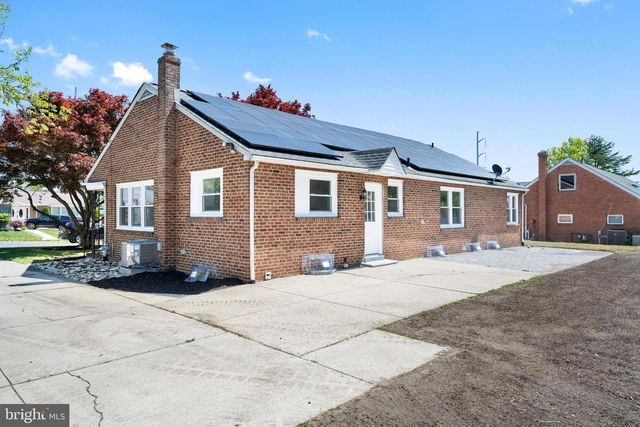 21 S OAKLAND AVE, Runnemede, NJ 08078