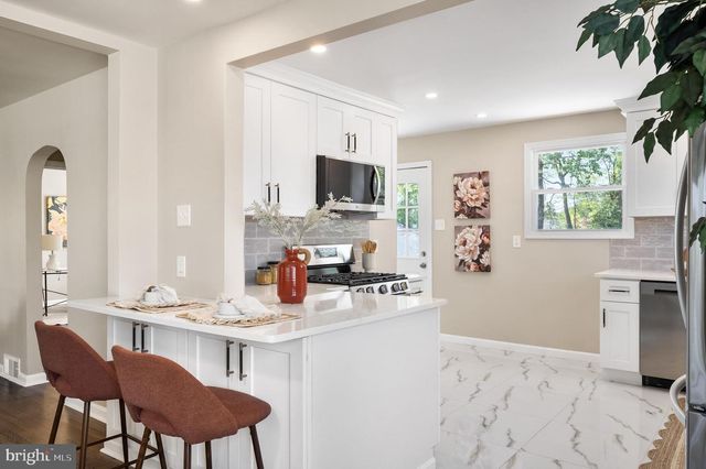21 S OAKLAND AVE, Runnemede, NJ 08078