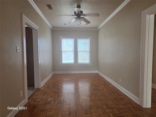 2849 W 12th Street, Dallas, TX 75211