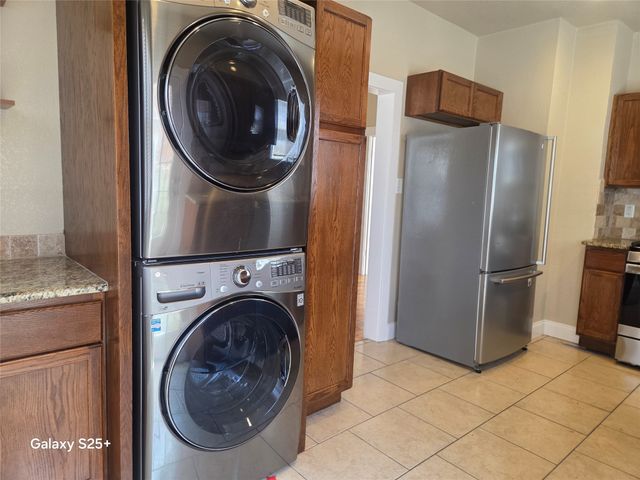 2849 W 12th Street, Dallas, TX 75211