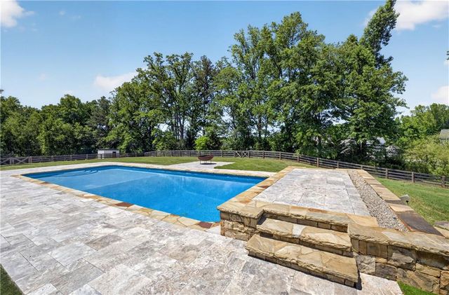 511 Bart Manous Road, Canton, GA 30115