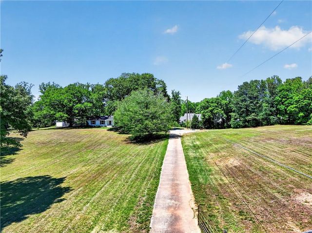 511 Bart Manous Road, Canton, GA 30115