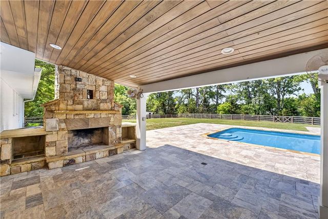 511 Bart Manous Road, Canton, GA 30115