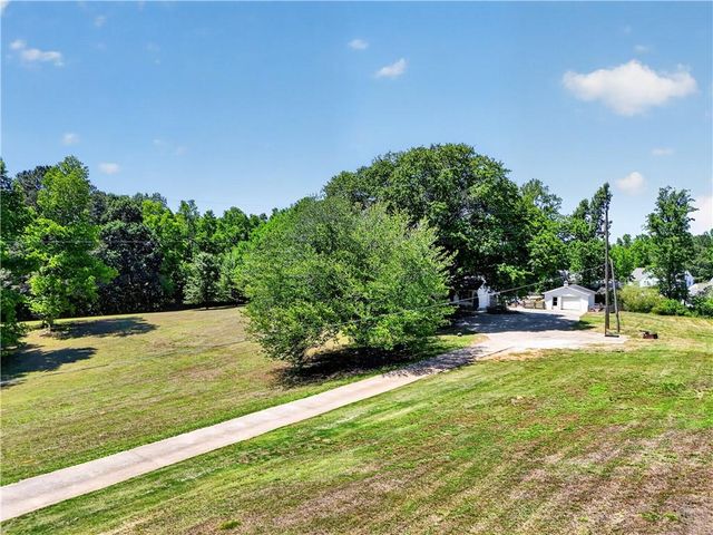 511 Bart Manous Road, Canton, GA 30115