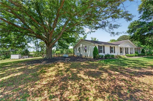 511 Bart Manous Road, Canton, GA 30115