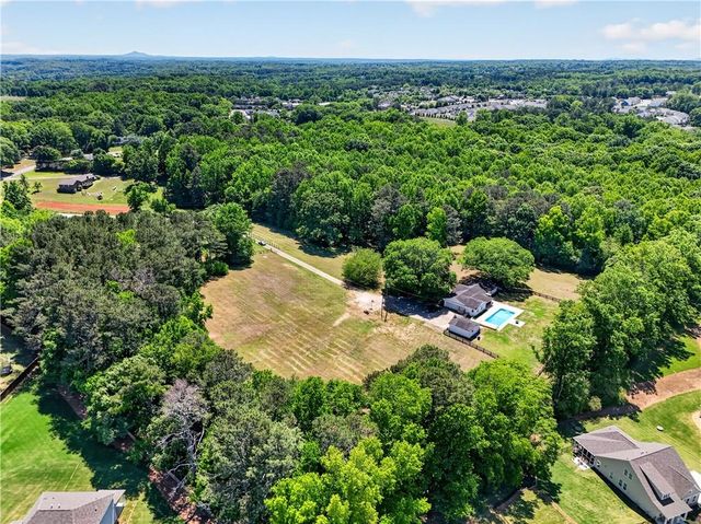 511 Bart Manous Road, Canton, GA 30115